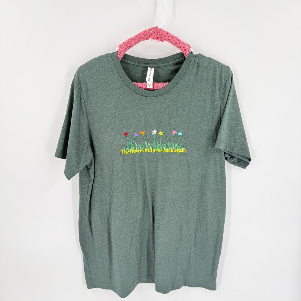 Bella+Canvas T-Shirt Green Large Embroidered Floral Graphic Tee